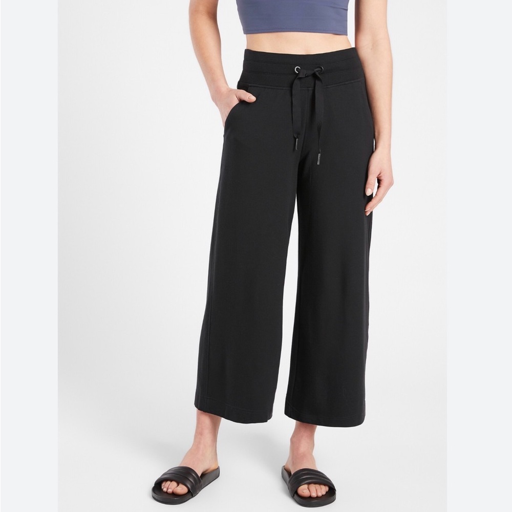 Athleta Balance Wide Crop Pants, Black, Size XL, 657556